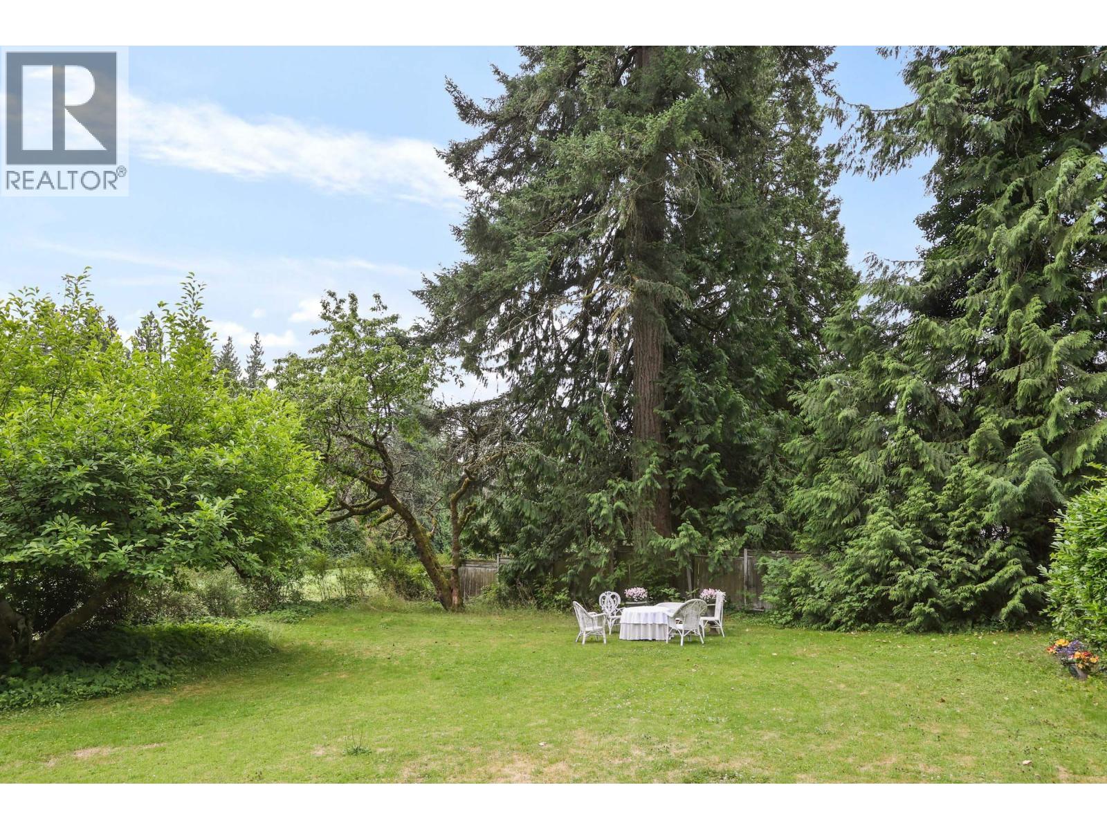 460 SOUTHBOROUGH DRIVE, West Vancouver