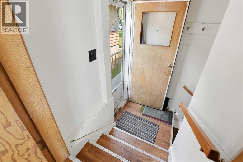 5114 44 Street - 20