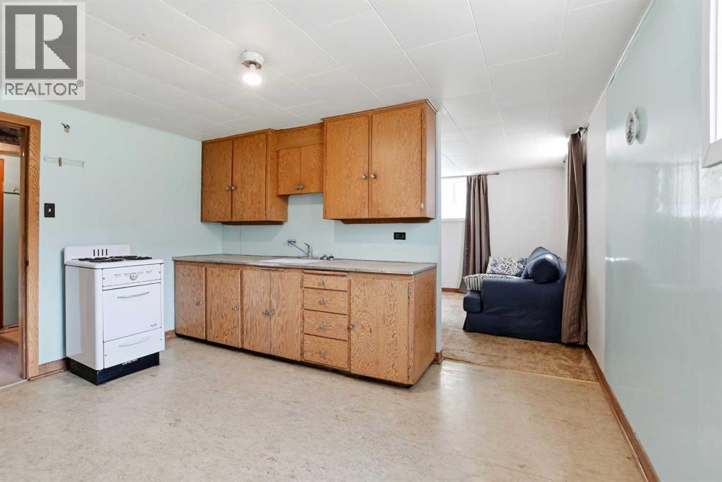 5114 44 Street - 23