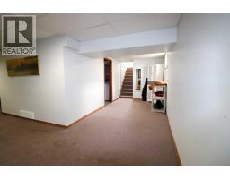186 8 Street W, Cardston, AB T0K0K0 Photo 25