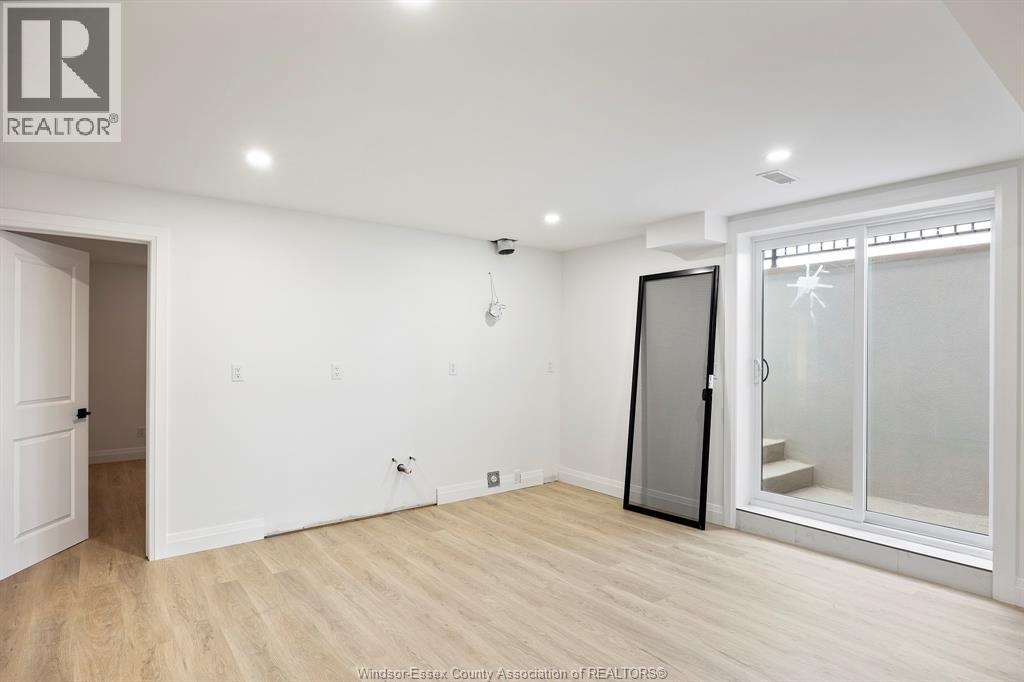 1214 CAMPANA CRESCENT - 31