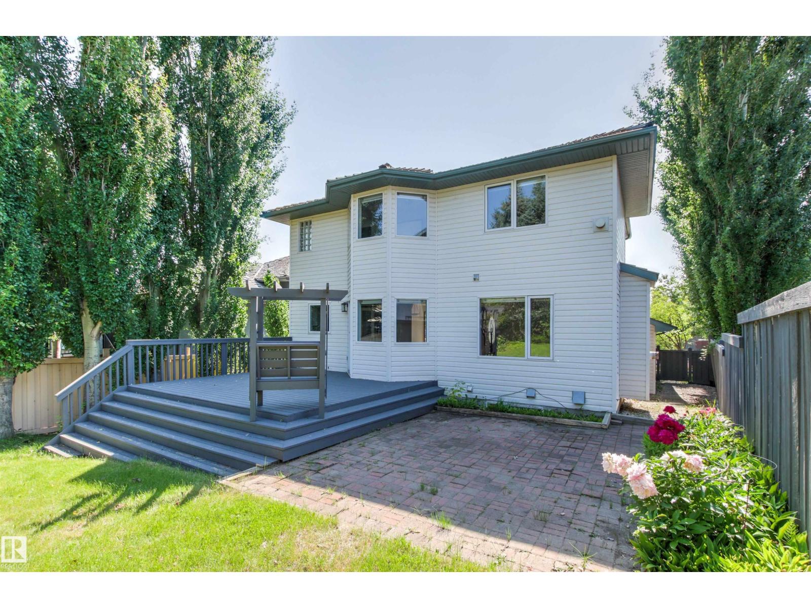 6 OAKRIDGE DR S - 48