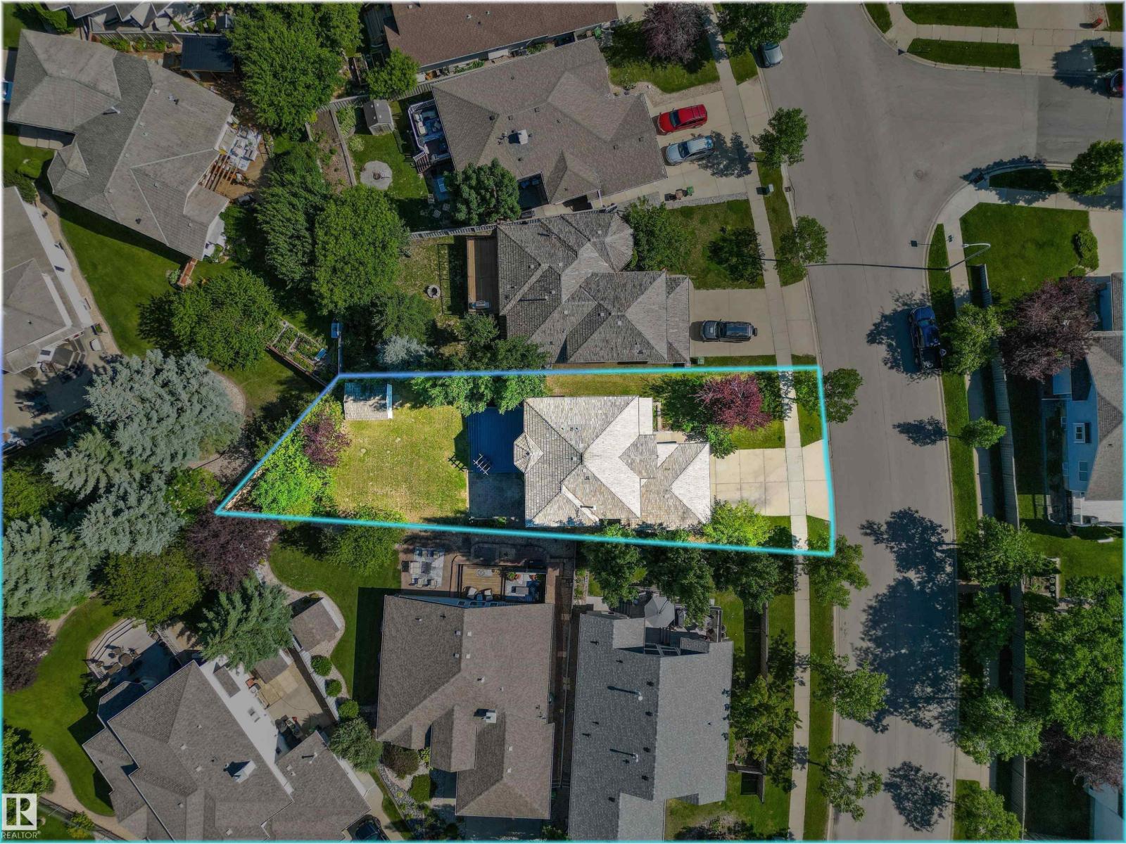 6 OAKRIDGE DR S - 3