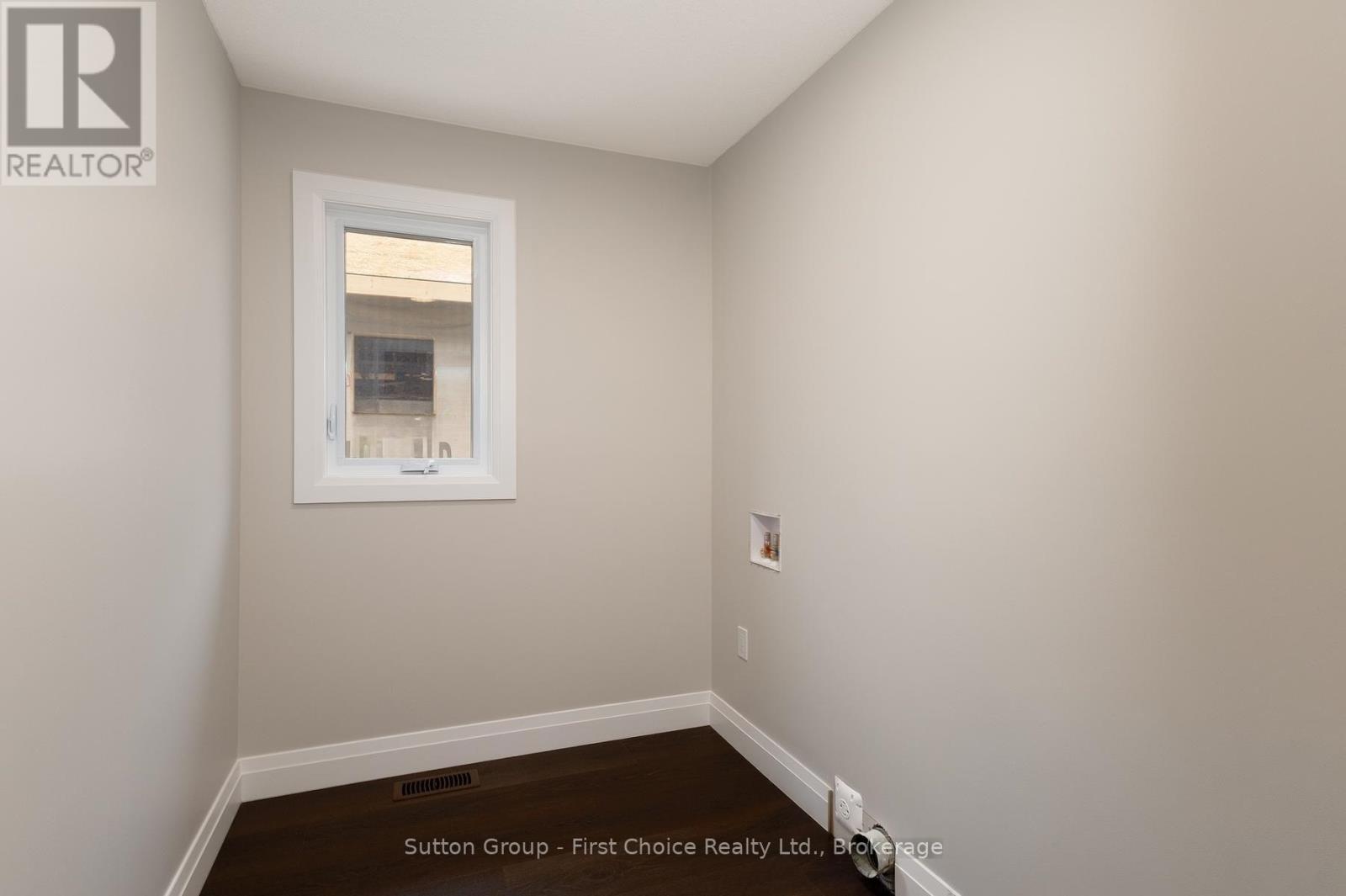 12 NELSON STREET - 20