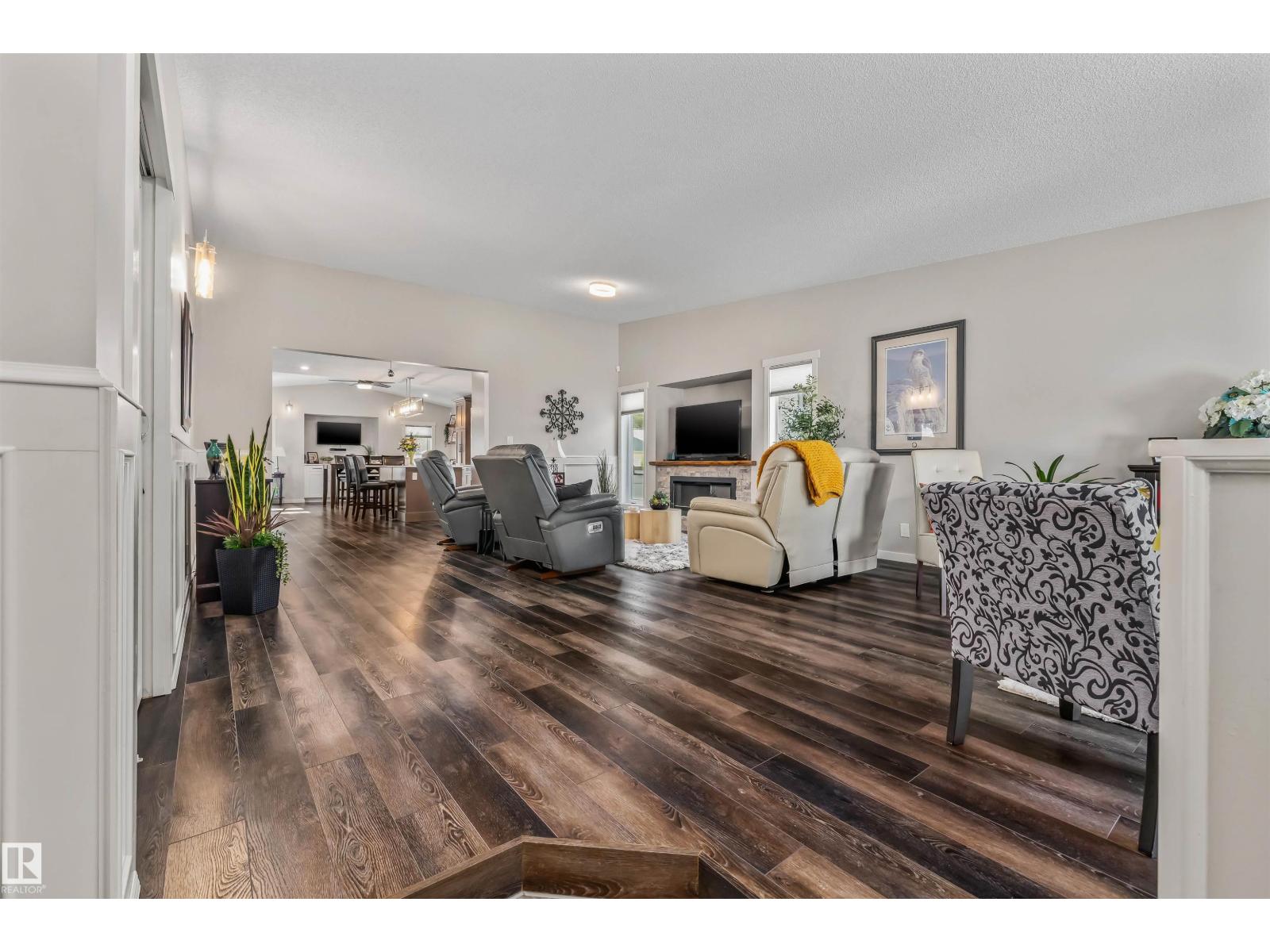 7 WILLIAM BELL DR - 14
