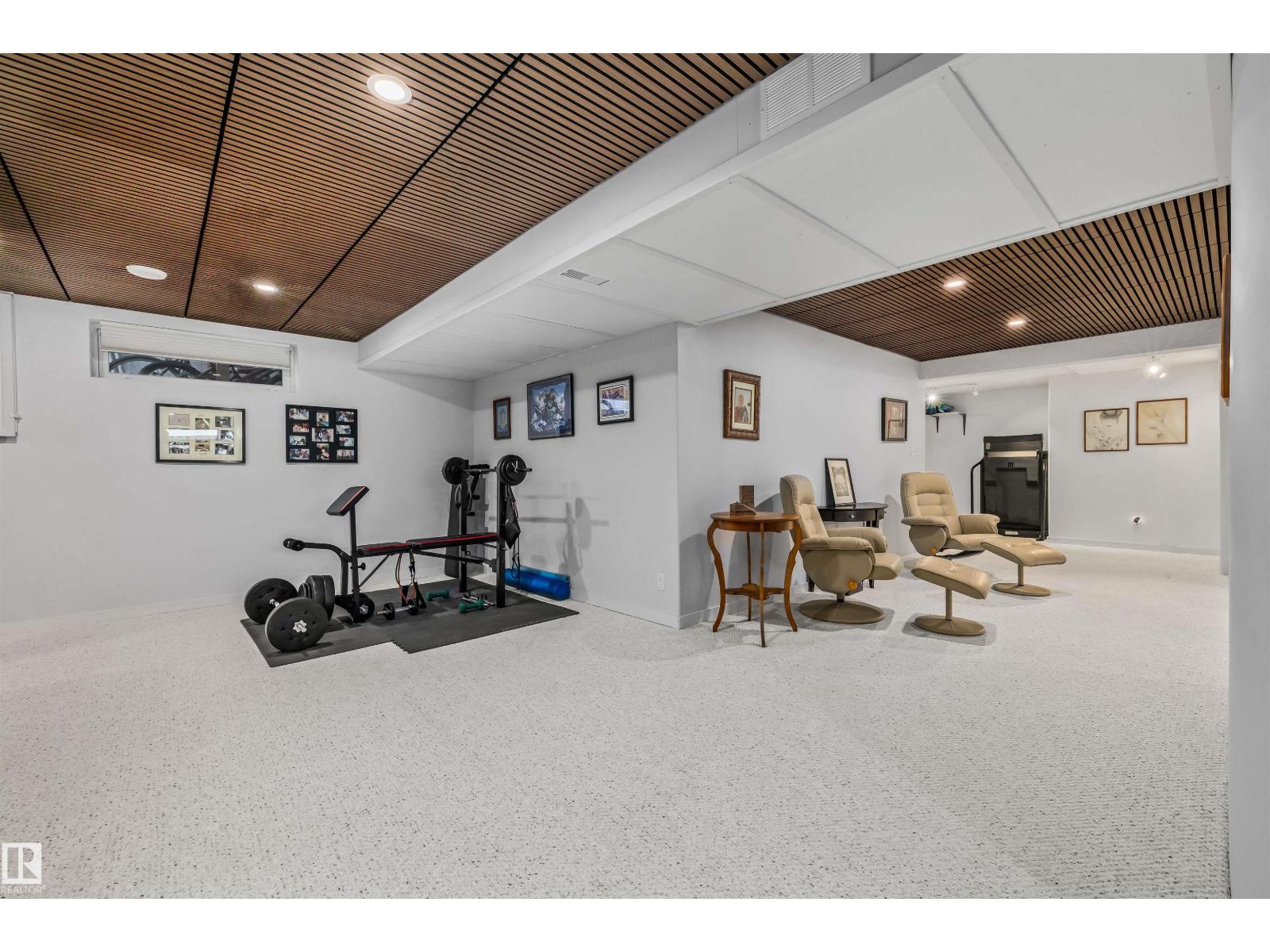 7 WILLIAM BELL DR - 34