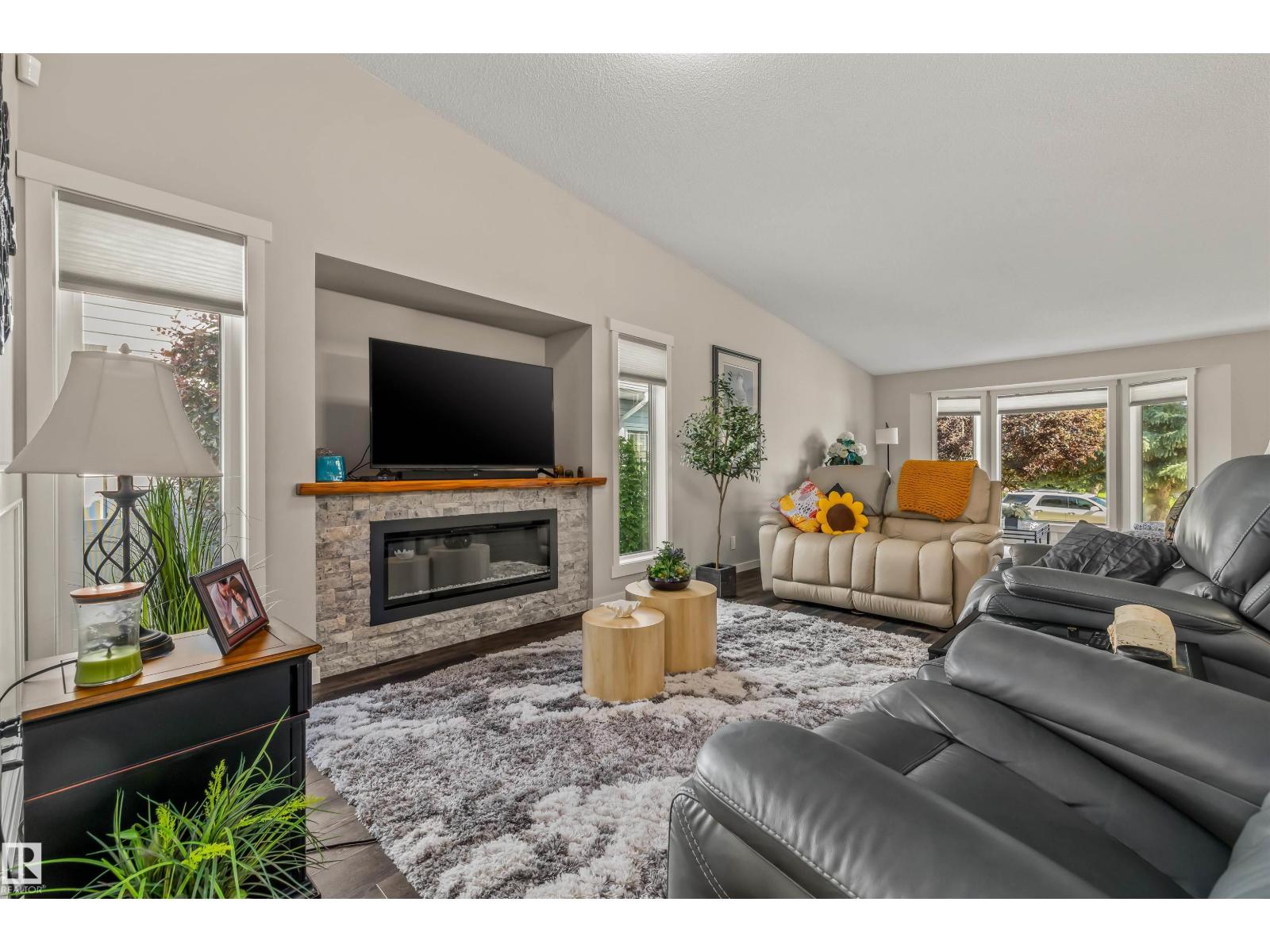 7 WILLIAM BELL DR - 21