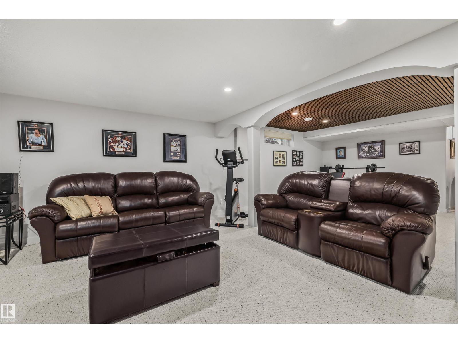 7 WILLIAM BELL DR - 37