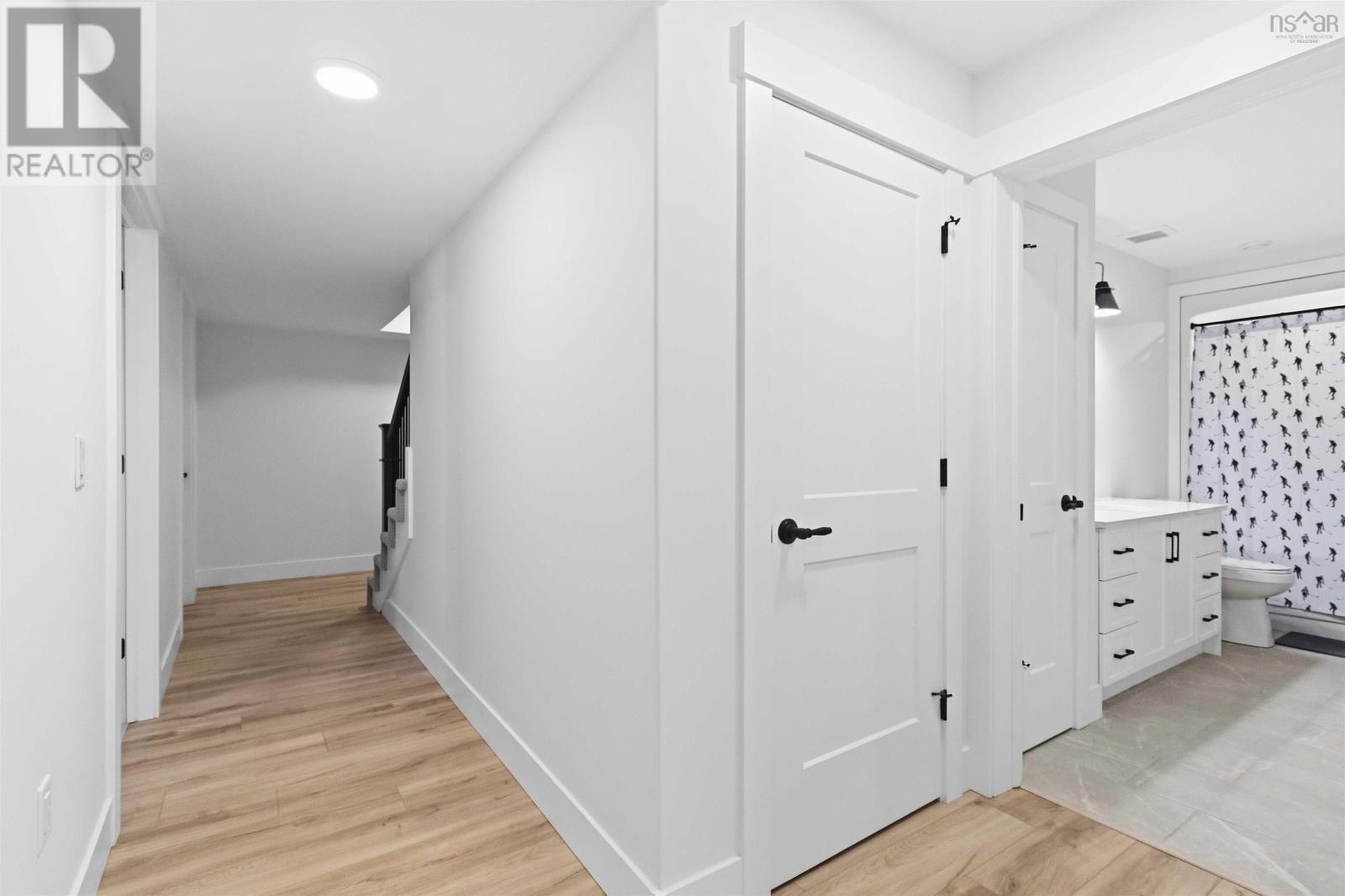 32 Marron Lane - Image 35
