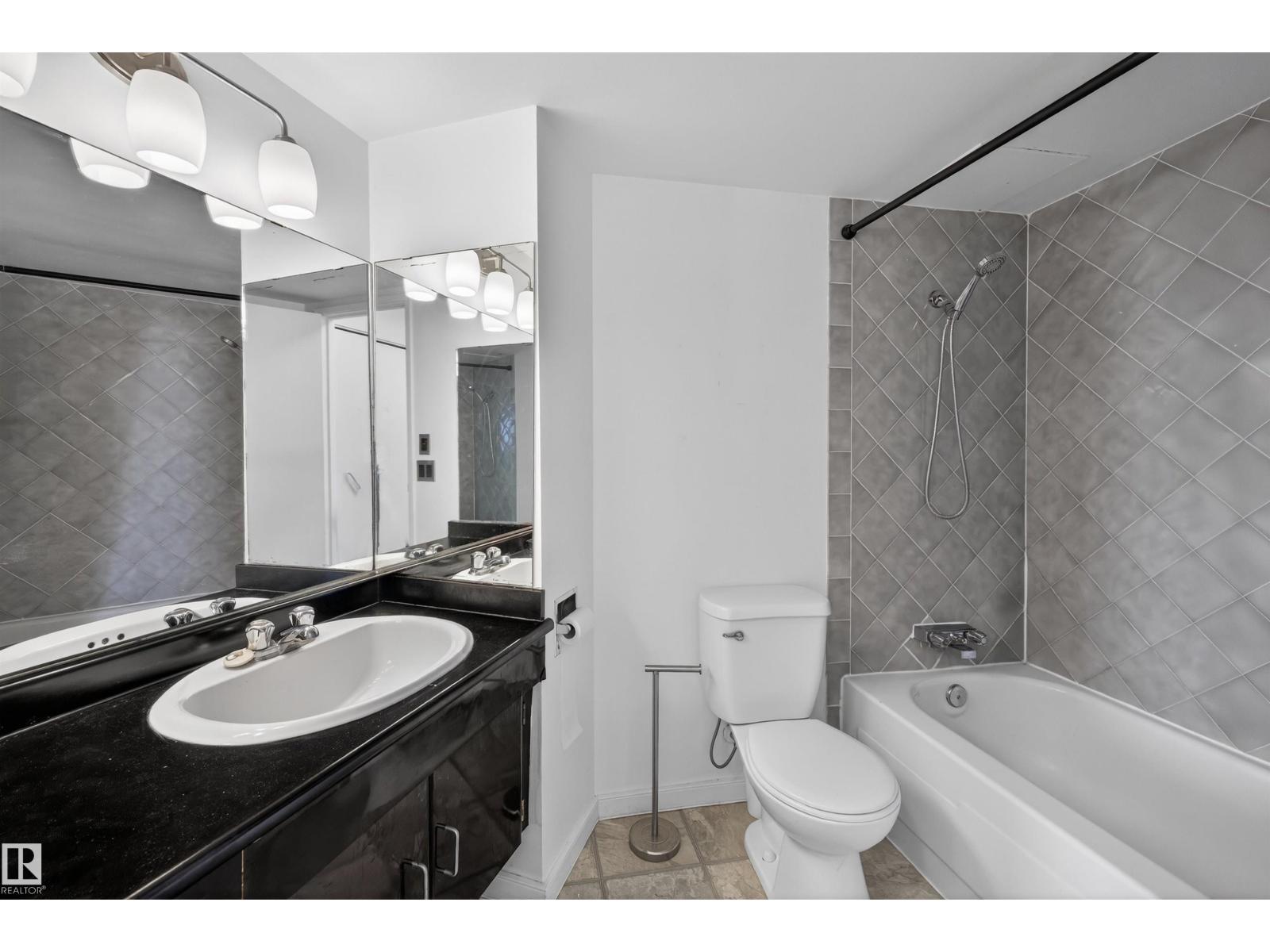 #1608 10045 117 ST NW - 16