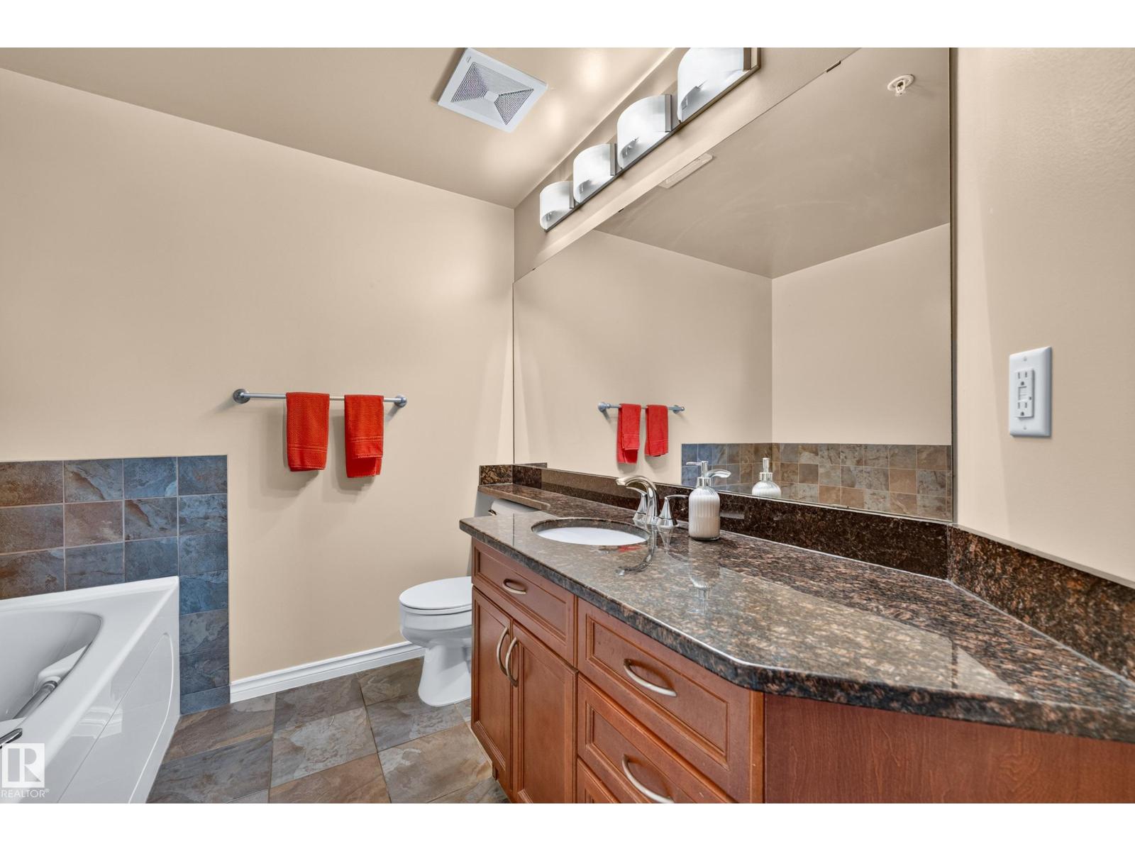#703 9707 106 ST NW - 17