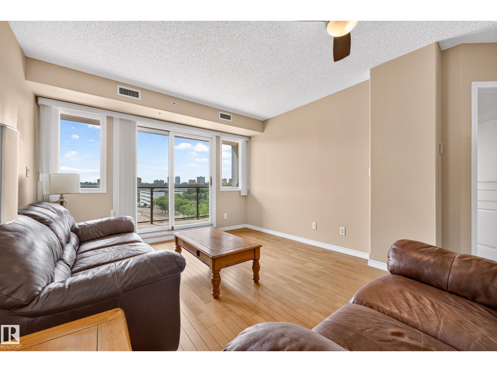 #703 9707 106 ST NW - 11