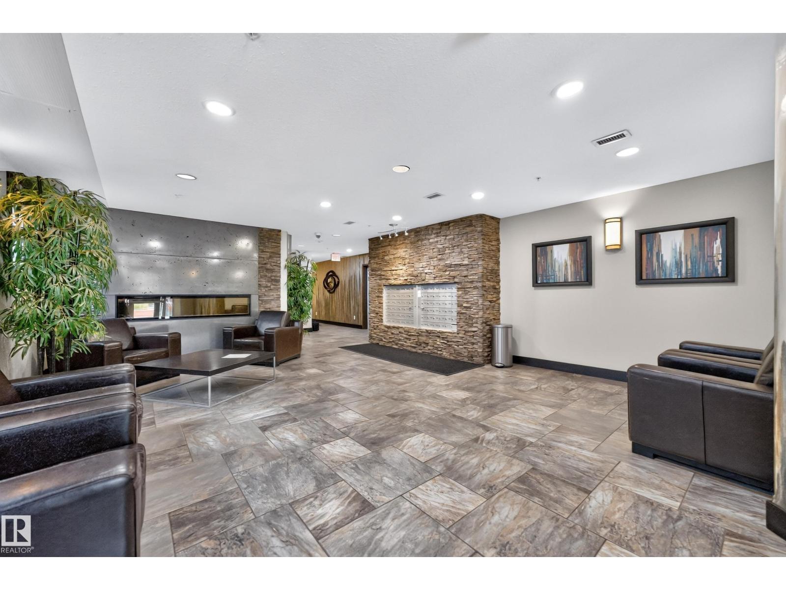 #703 9707 106 ST NW - 25