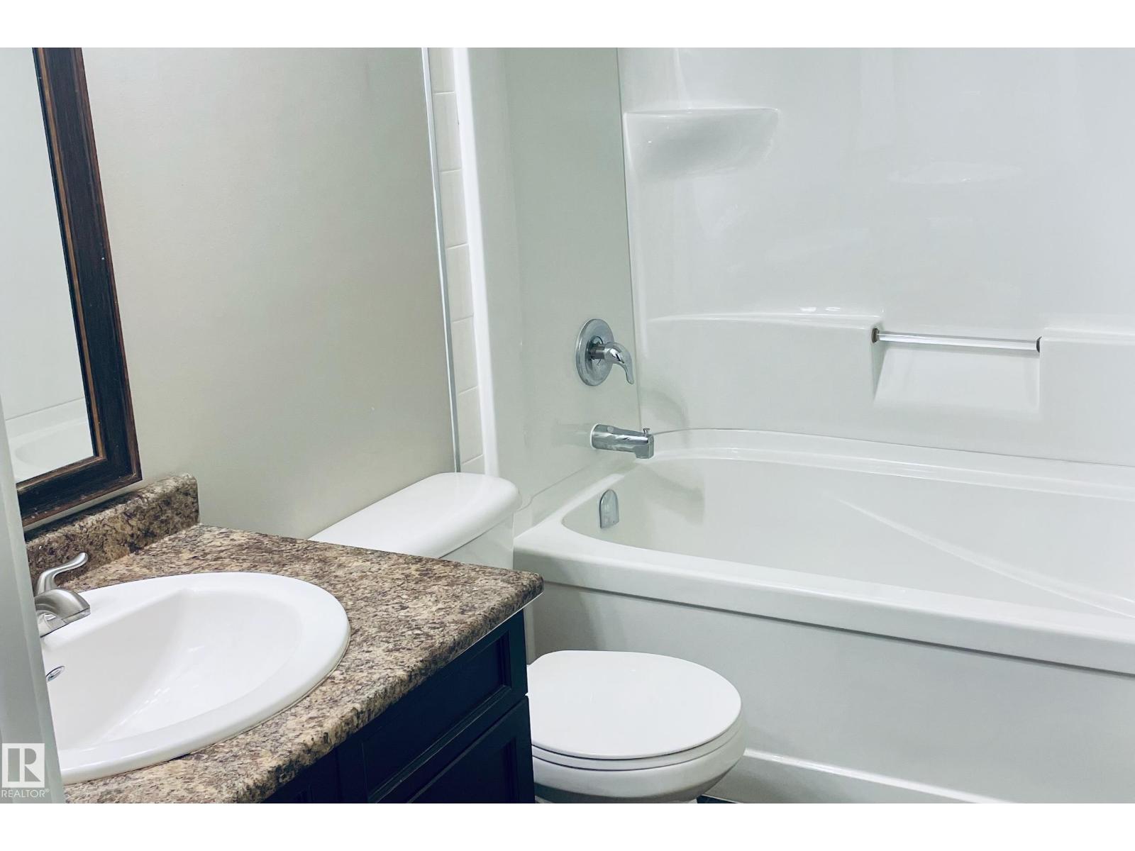 6016 92 AV NW - 29