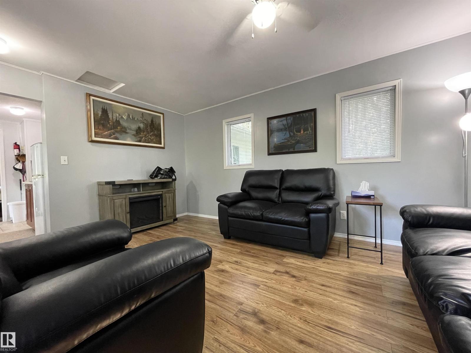 #707 55107 RGE ROAD 33 - 16