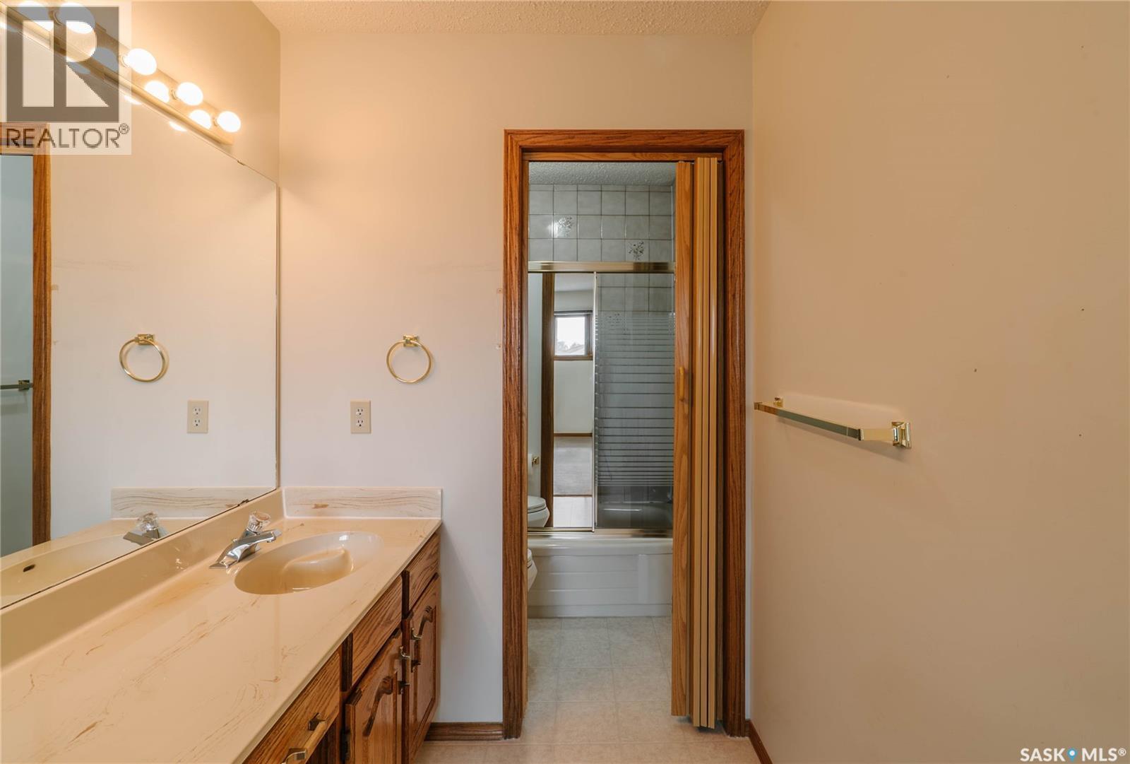 3338 Calder CRESCENT - Image 43