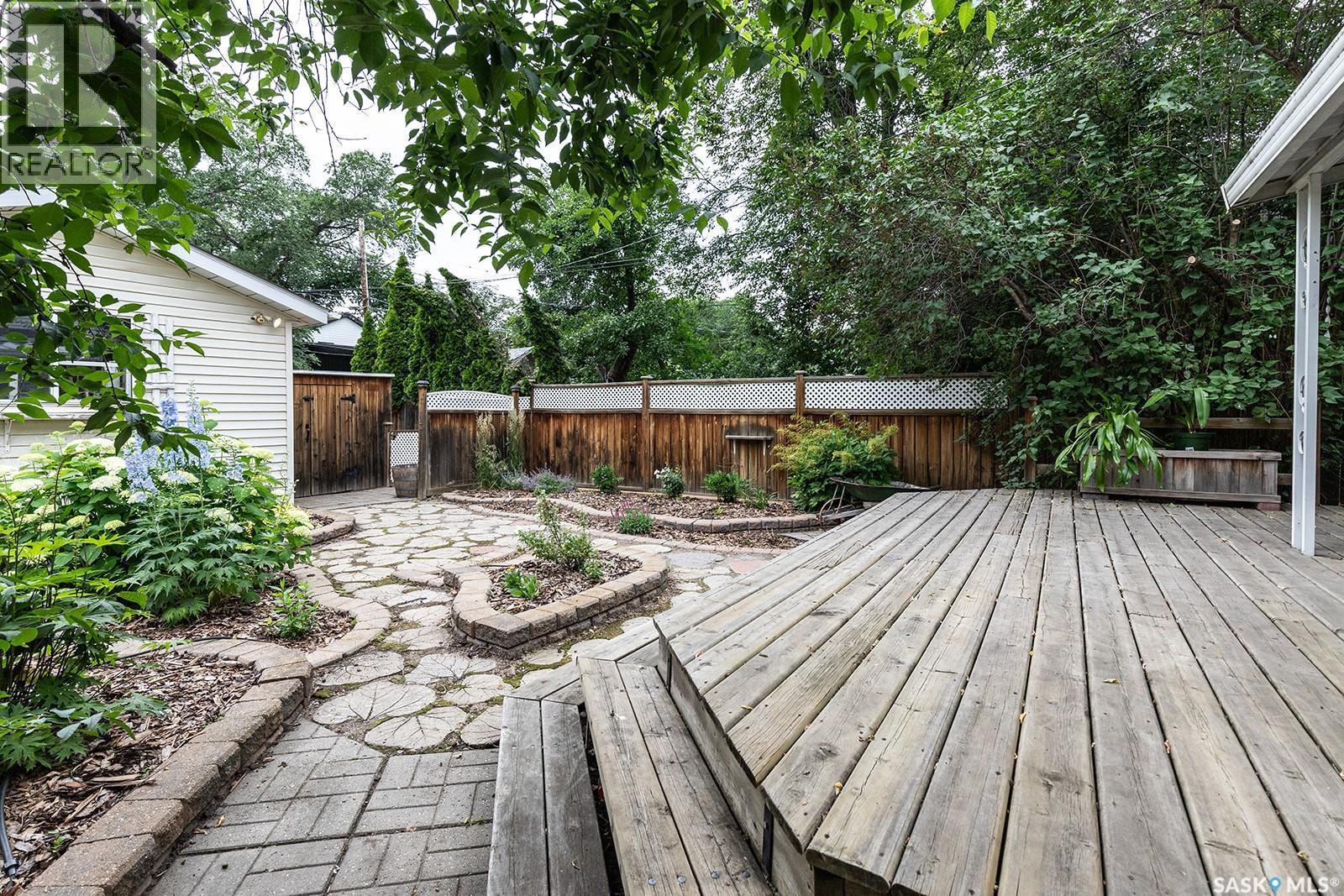 929 9th AVENUE N - 35