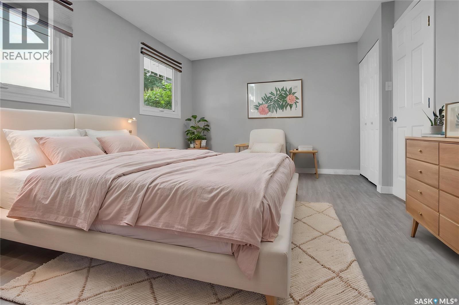 1228 Athabasca STREET W - 13