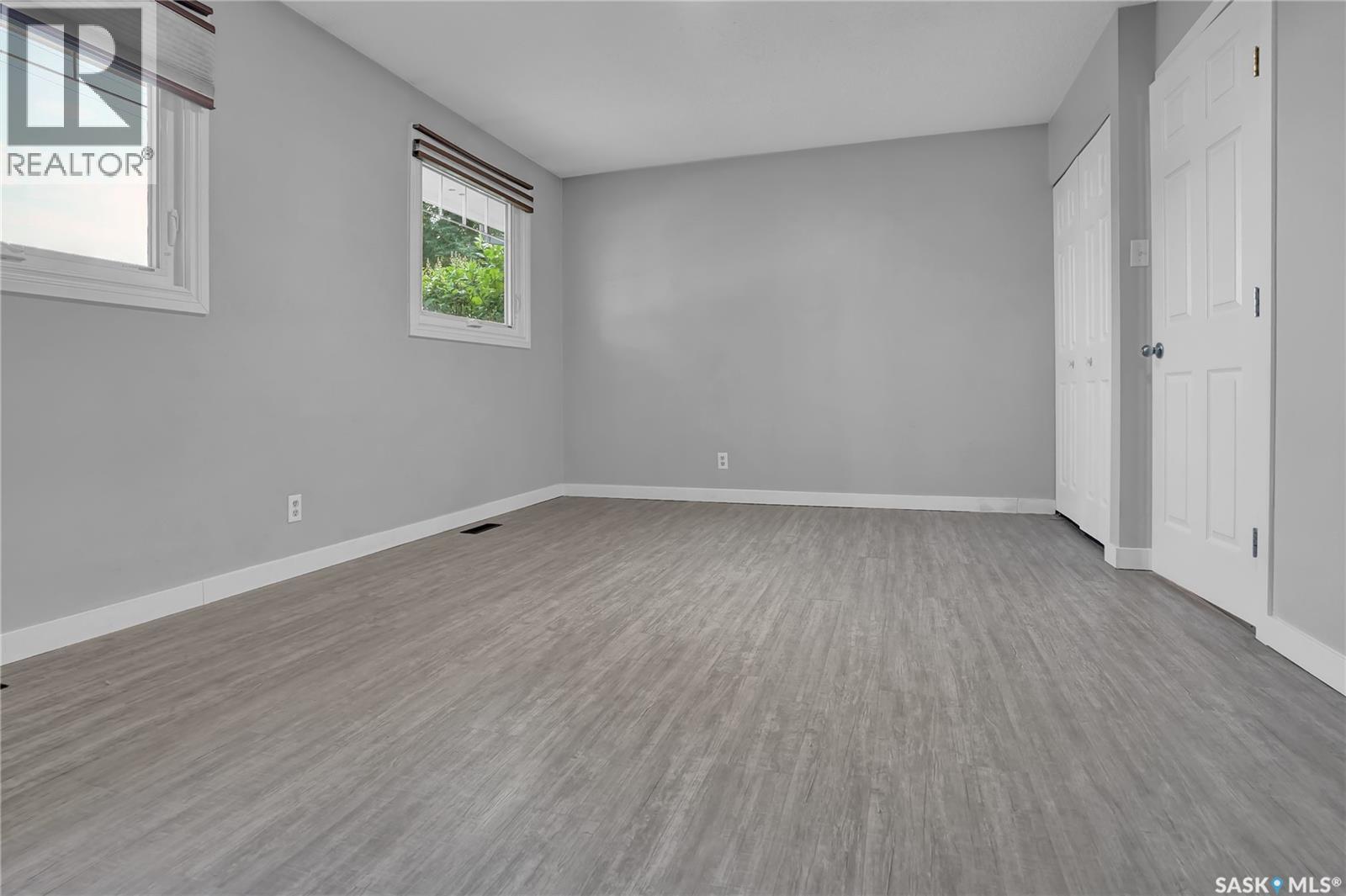 1228 Athabasca STREET W - 14
