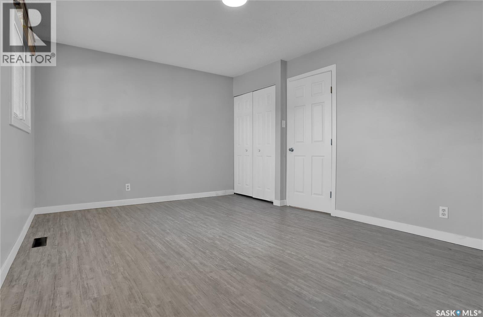 1228 Athabasca STREET W - 16
