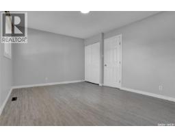 1228 Athabasca Street W, Moose Jaw, SK S6H6C6 Photo 16