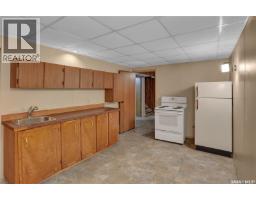 1228 Athabasca Street W, Moose Jaw, SK S6H6C6 Photo 27