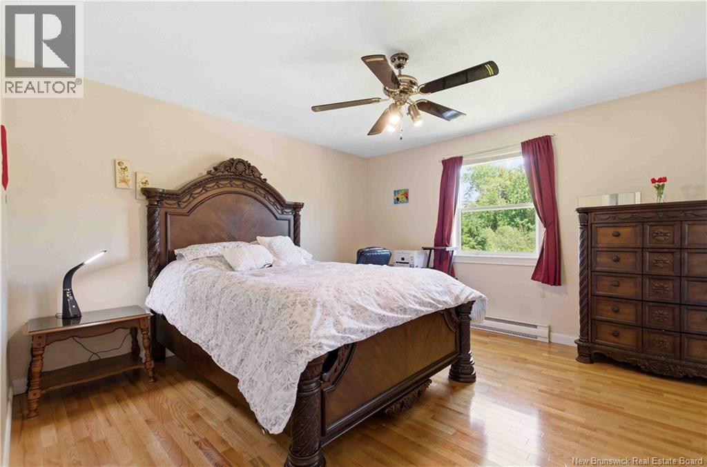30 Leisure Avenue - 16