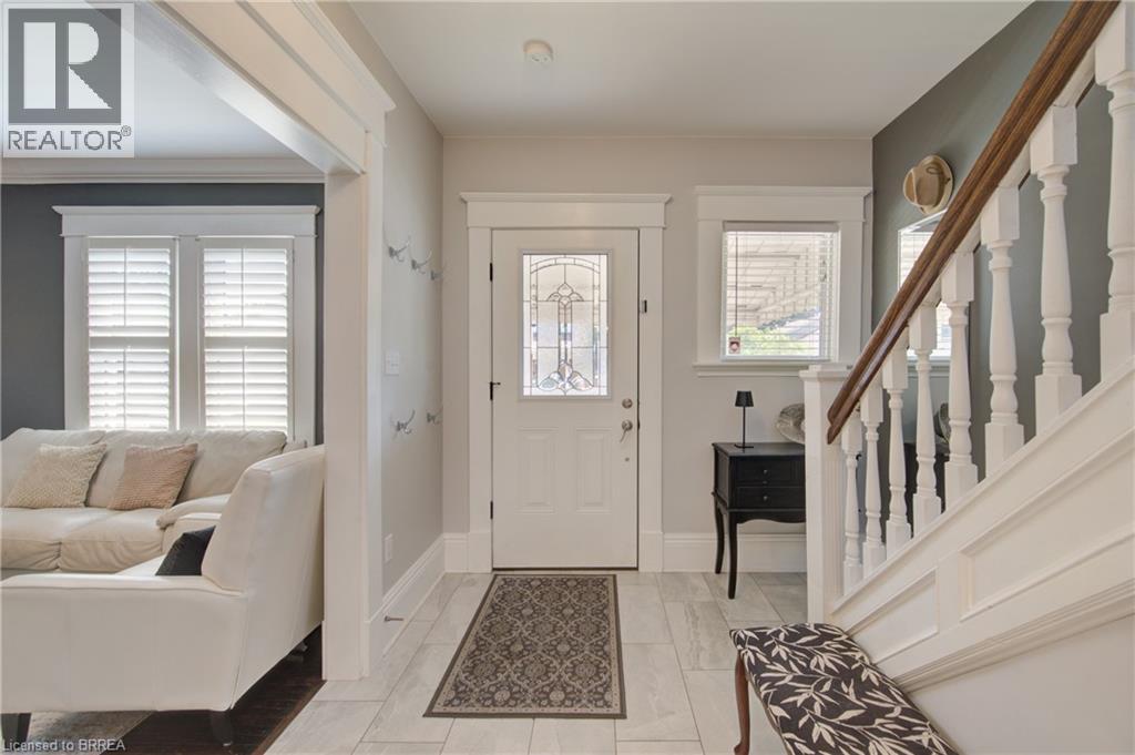 106 SYDENHAM Street - 1