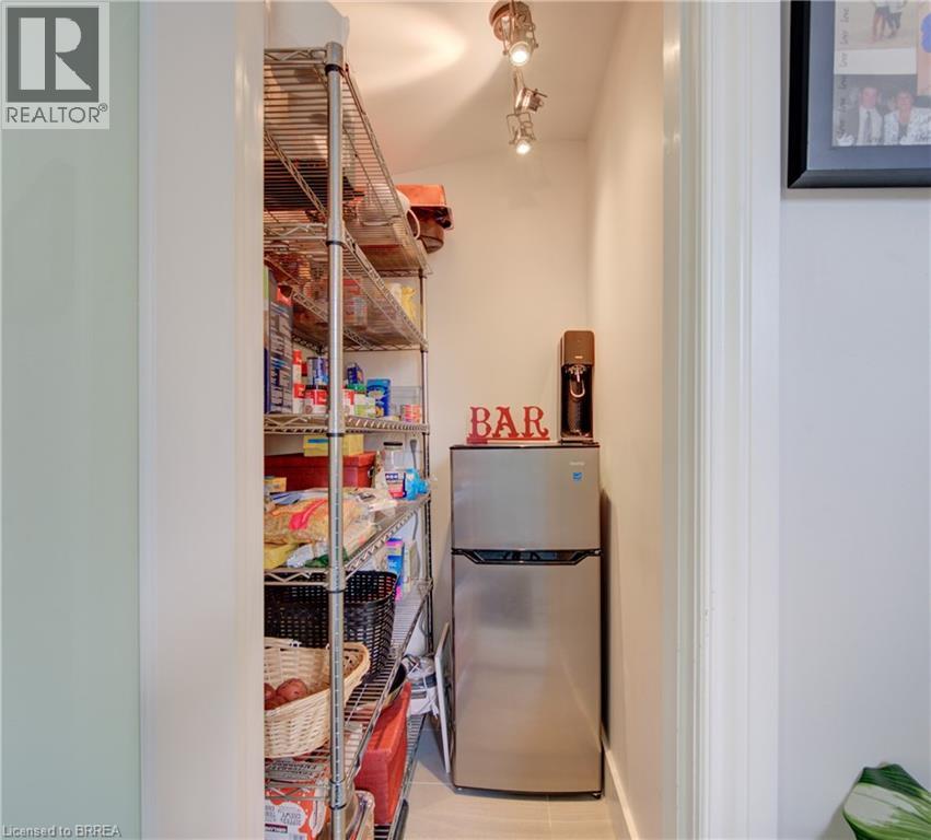 106 SYDENHAM Street - 18