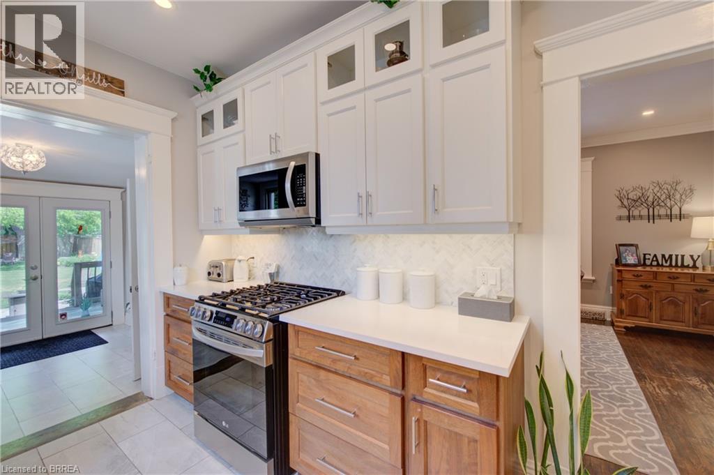 106 SYDENHAM Street - 16