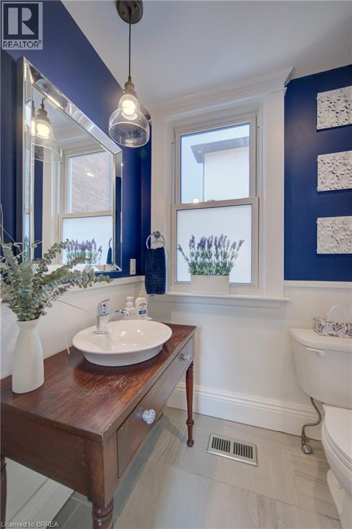 106 SYDENHAM Street - 21