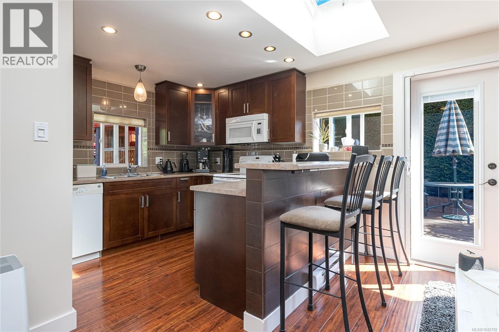 2617 Doncaster Dr - 38
