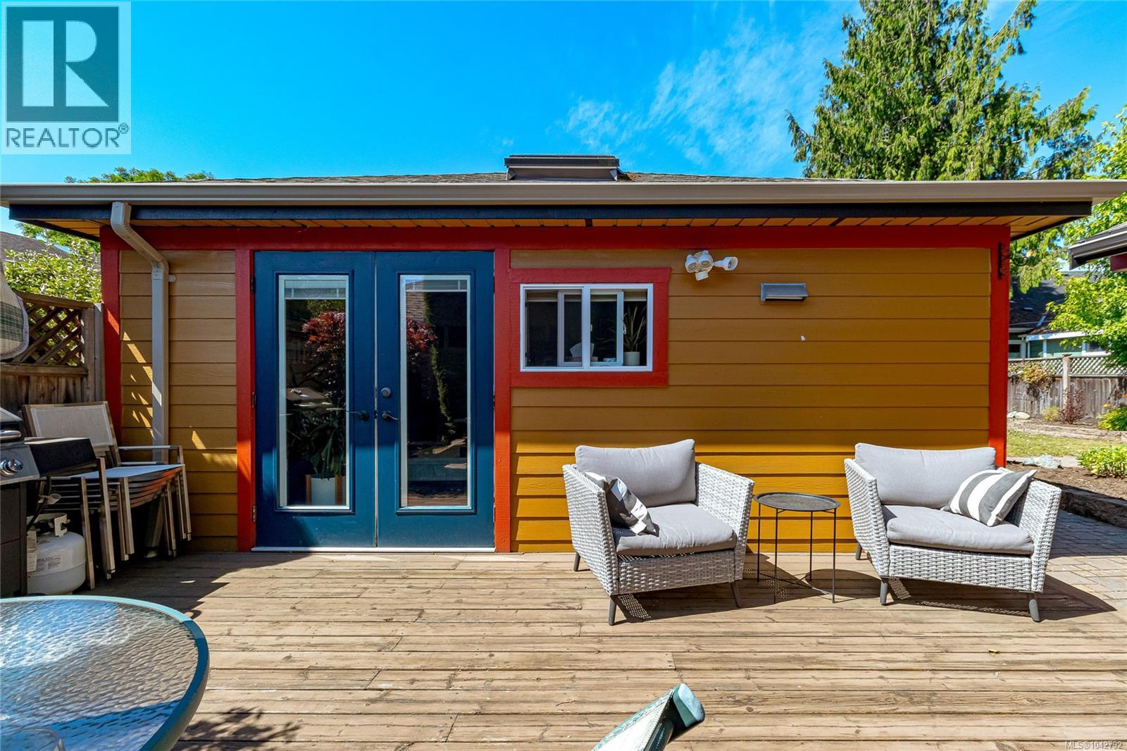 2617 Doncaster Dr - 46
