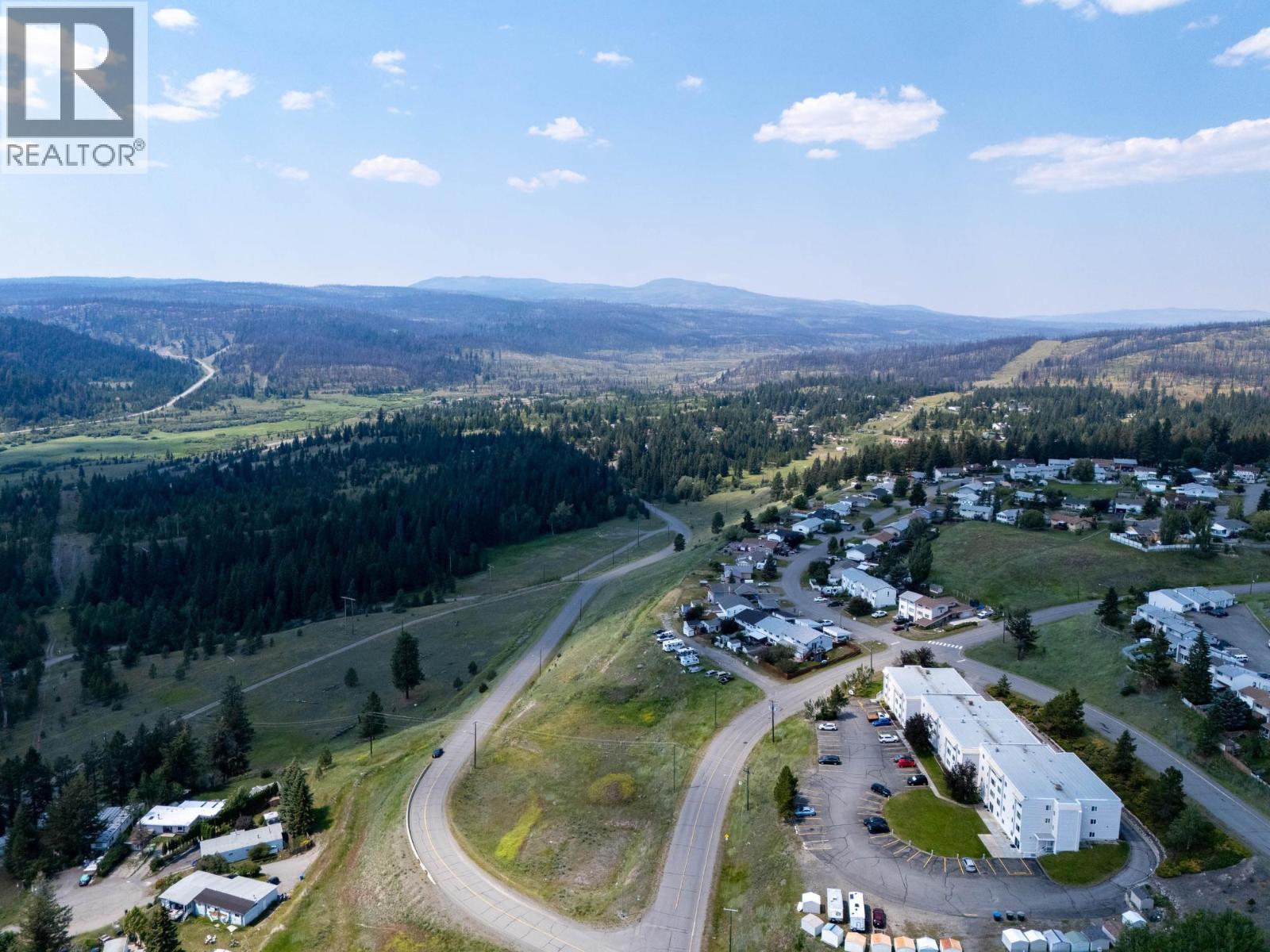 73 ARD RIGH Road, Logan Lake