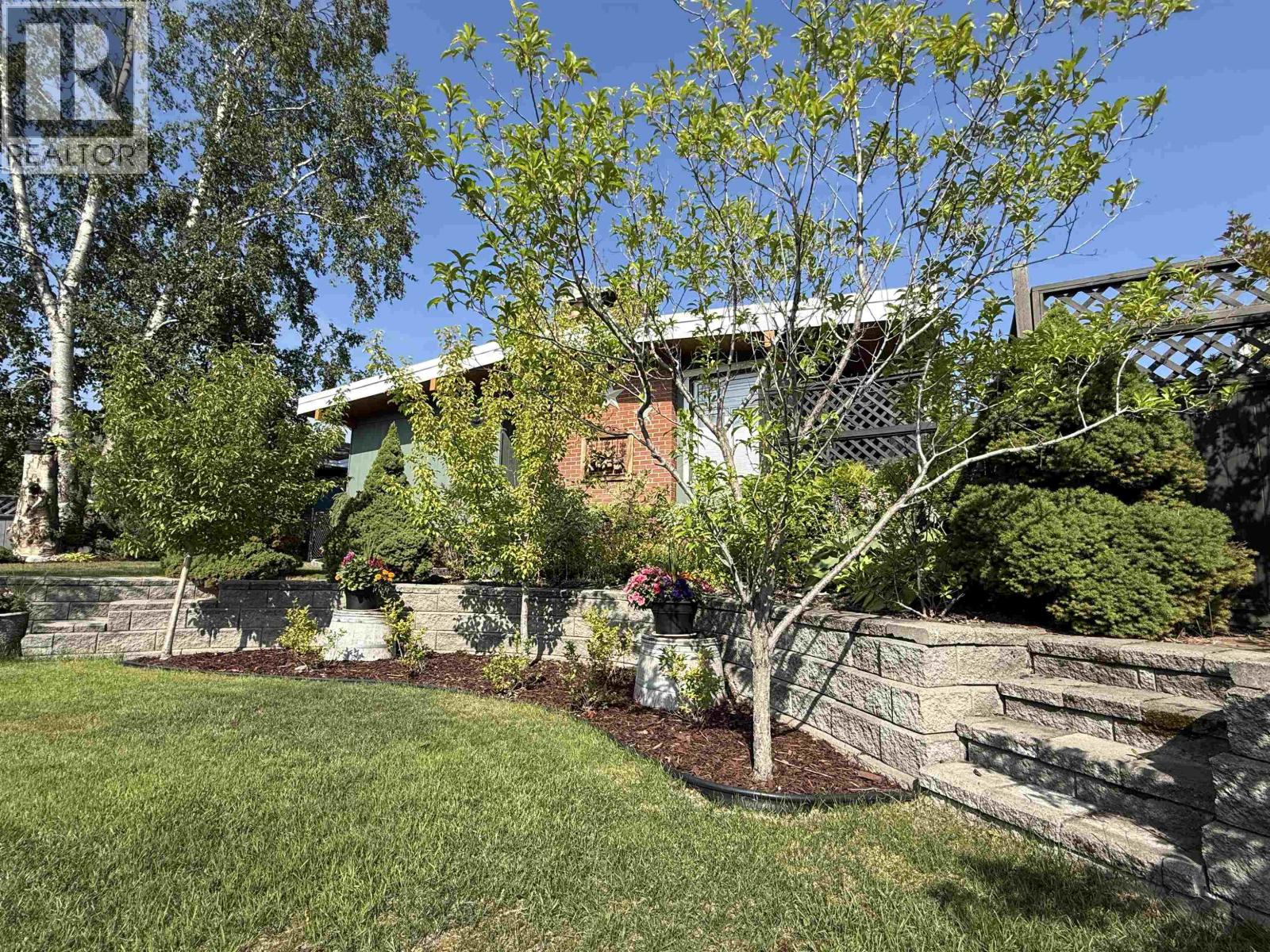 Photo 35 of 40 — 1094 IRWIN STREET · Prince George, BC