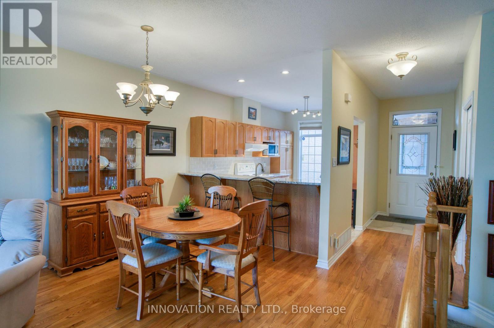 27 EILEEN CRESCENT - 12