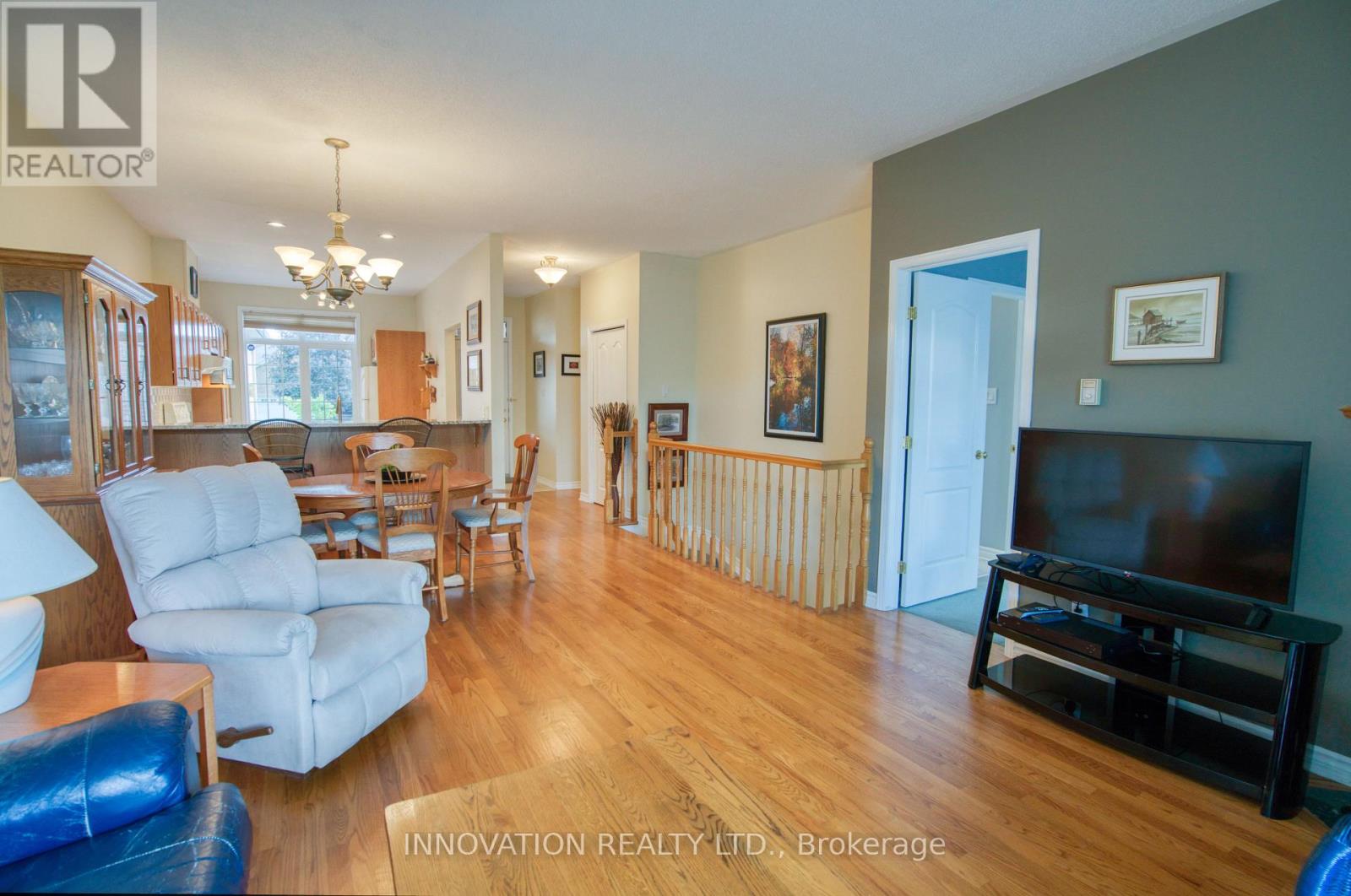 27 EILEEN CRESCENT - 16
