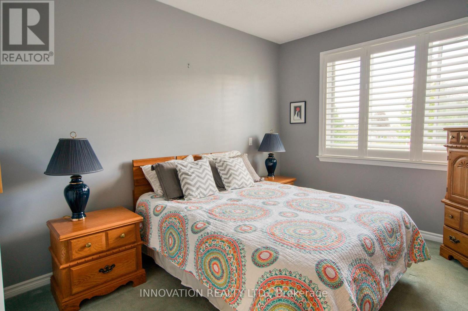 27 EILEEN CRESCENT - 23