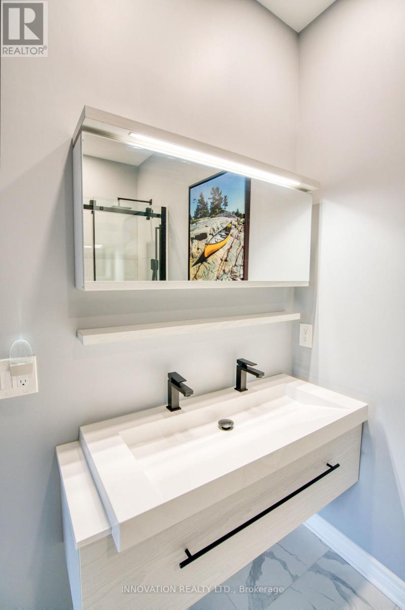 27 EILEEN CRESCENT - 26
