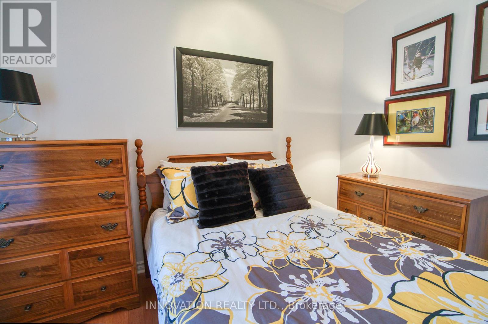 27 EILEEN CRESCENT - 29