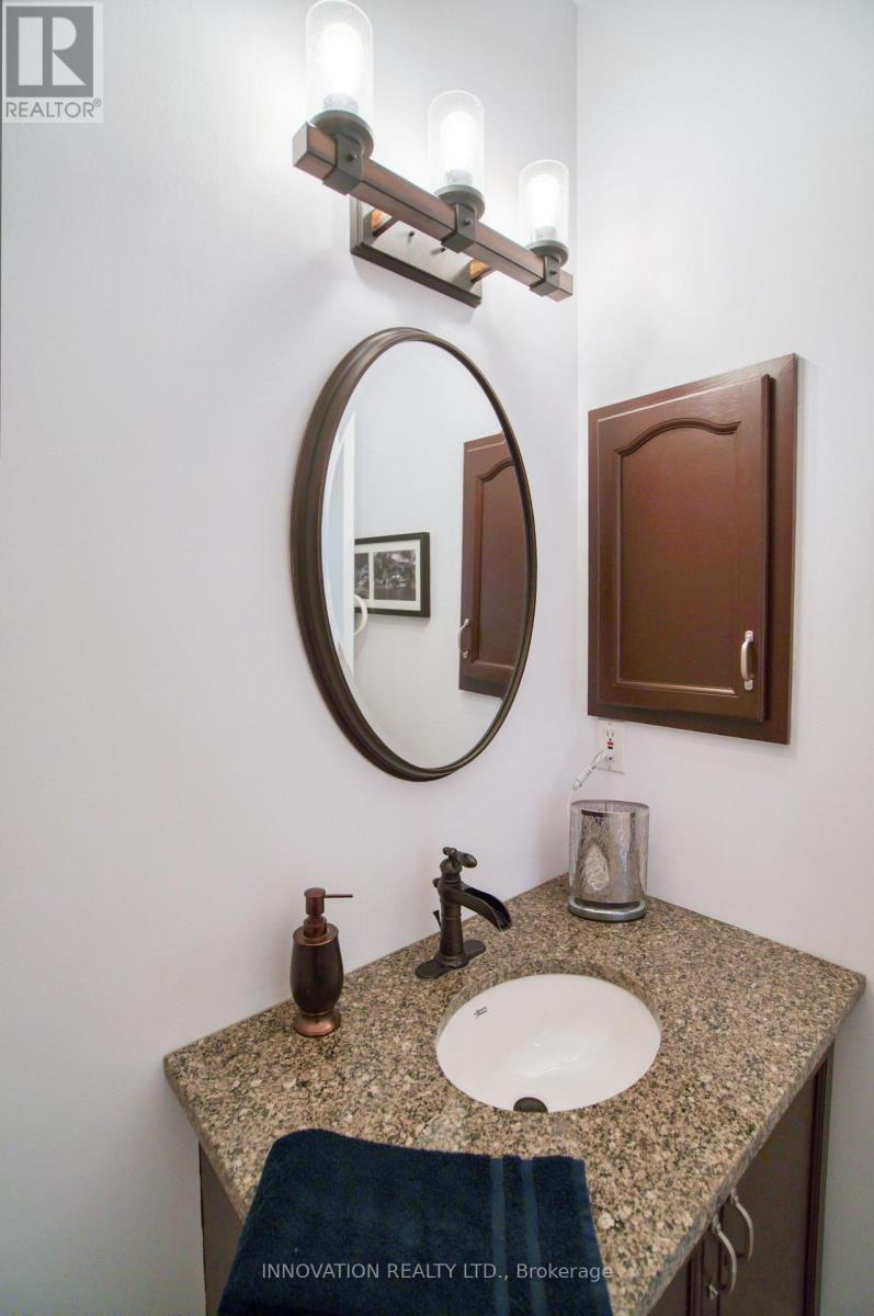 27 EILEEN CRESCENT - 31