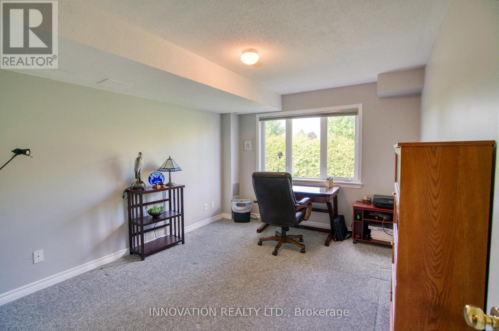 27 EILEEN CRESCENT - 34