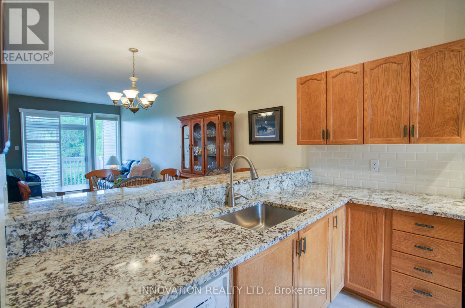 27 EILEEN CRESCENT - 5