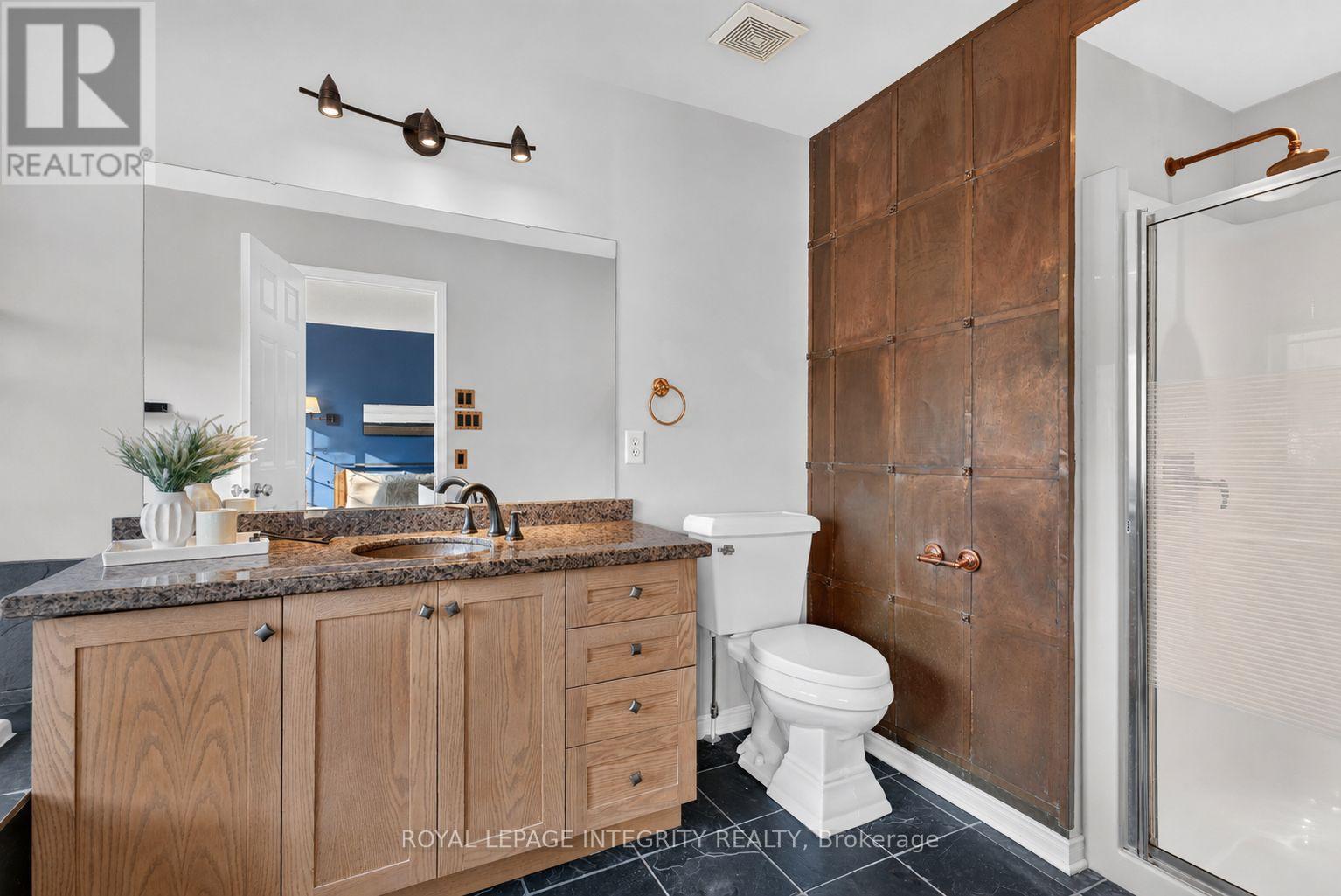 640 KILBIRNIE DRIVE - 14
