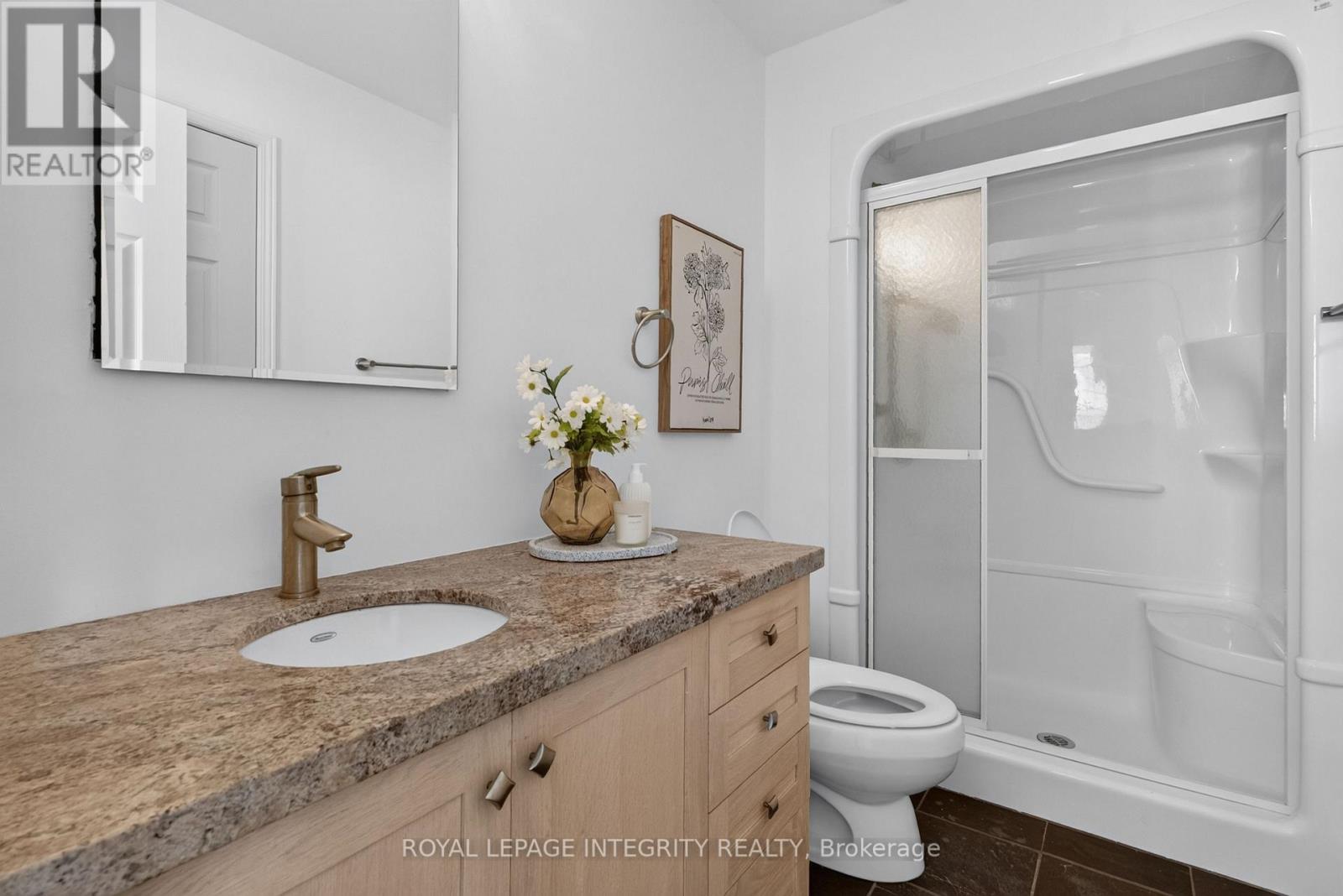 640 KILBIRNIE DRIVE - 20