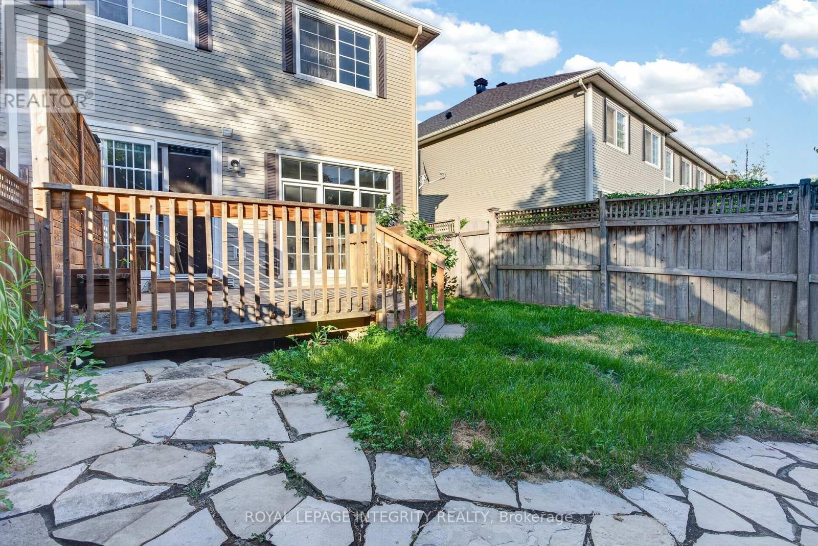 640 KILBIRNIE DRIVE - 25