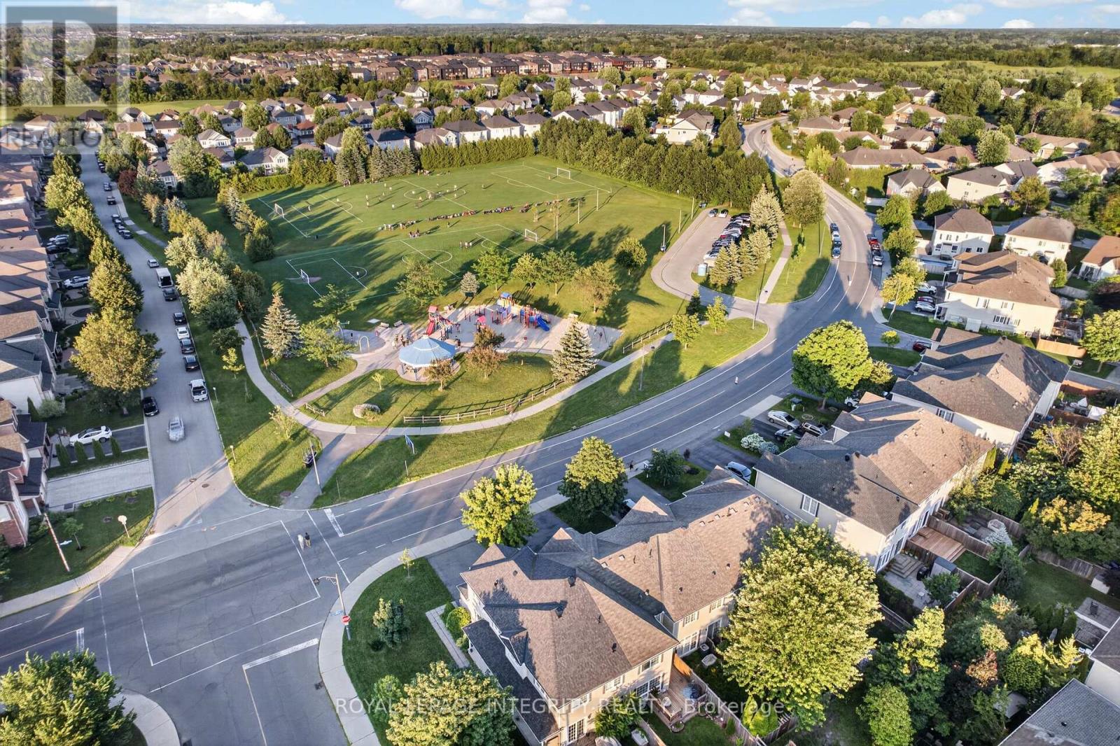 640 KILBIRNIE DRIVE - 26