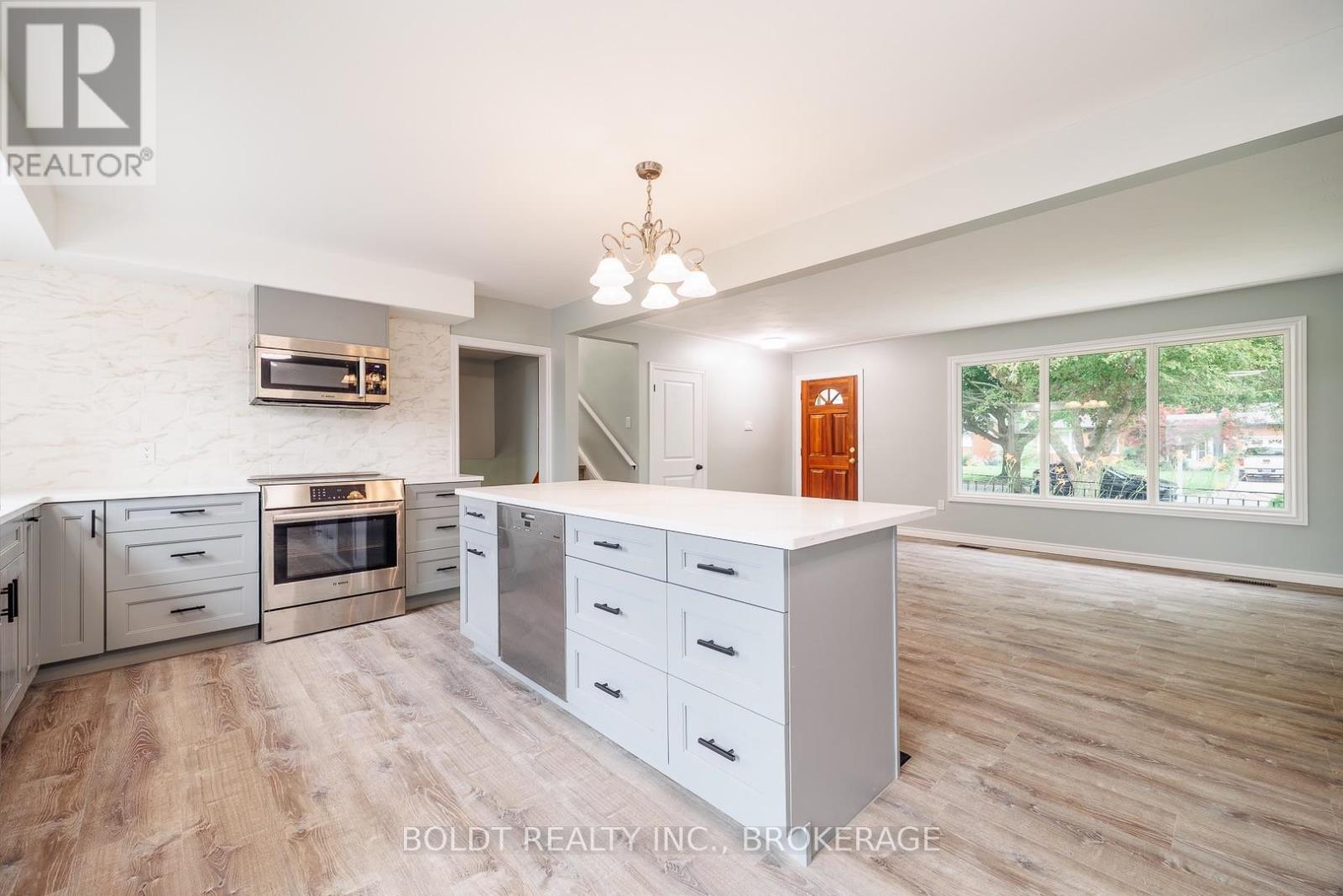8 PAMELA DRIVE - 12