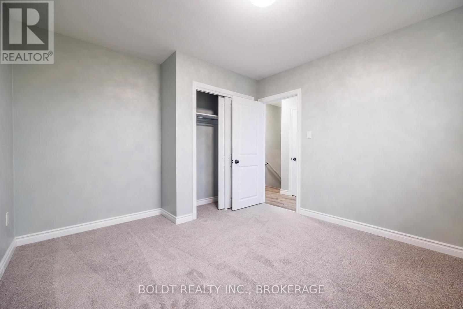 8 PAMELA DRIVE - 17