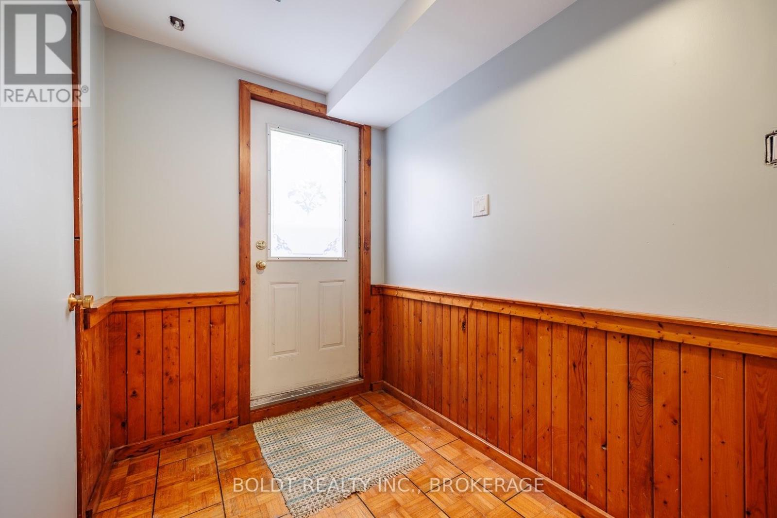 8 PAMELA DRIVE - 19